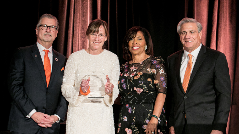 Pictured left to right: Kevin Longino, CEO, National Kidney Foundation; Dr. Holly Mattix-Kramer, Jackie Burgess-Bishop, FACHE, CEO, National Kidney Foundation of Illinois; Mark Schwartz, NKFI Board Treasurer and son of Harold & Molly Schwartz